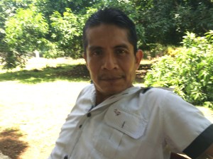 Benito Xólotl, agente municipal, no les gustan los divisionismos ni los problemas.