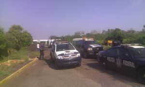 Policía Federal y ministerial hicieron levantamiento del cadáver.