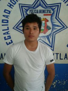 Domingo de Jesús Sinta García, de 22 años. Aprehendido.