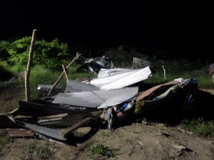 Destruyeron todas las viviendas de lámina.