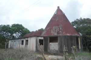El Museo Comunitario de Piedra Labrada no está terminado, solo quedó al 85% en obra negra.