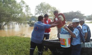 SEMAR realizó el rescate.