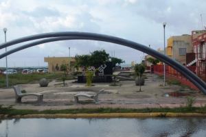 En pleno fraccionamiento de Maradunas Coatzacoalcos fue ejecutada esta persona procedente de Tamaulipas. (Foto de León Lafita)