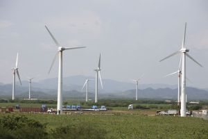 México ampliará su producción de energía renovable, electricidad eólica.