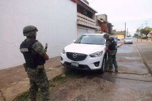 La camioneta de lujo asegurada por el Ejército.