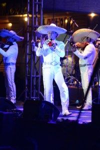 Hubo mariachis que amenizaron las fiestas patrias.