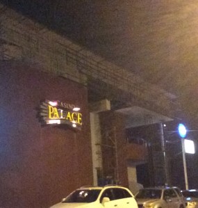 Eran 8 delincuentes fuertemente armados. 