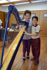  Eduardo Viveros Colín, tiene solo 11 años y es ya un gran músico.