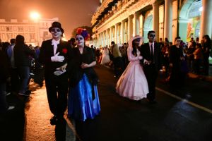 Un desfile muy vistoso de la Catrina, en Xalapa.