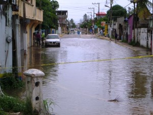 Cierrran calles al lado del Arroyo Tepeyac. 