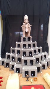 En el Anexo municipal hay exposición de altares.