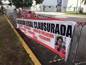 Bloquean en Boca del Río y Veracruz, la evaluación magisterial.