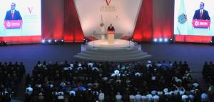 En una emotiva ceremonia que tuvo como sede el Velódromo de Xalapa, Javier Duarte recordó que al asumir su mandato, se comprometió con una gestión de resultados, sustentada en la Ley, el orden, y en un desempeño responsable y eficaz. 