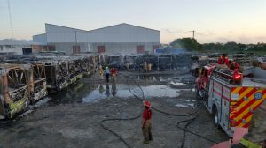 Sofocaron el fuego; pero hubo pérdida total de la aflotilla.