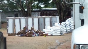 Más de 90 refrigerados con sacos de polietileno, el producto robado. Quedó bajo resguardo.
