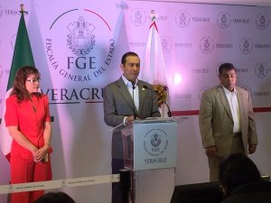 El fiscal general del estado, Luis Ángel Bravo Contreras, reconoció que de 2014 a 2015 se han tipificado 109 feminicidios reconocidos como tal, y que de esa cifra faltan por resolverse 71 casos.