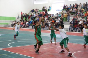 Sorprendieron a la comunidad deportiva de Coatzacoalcos, los niños triquis de Oaxaca.