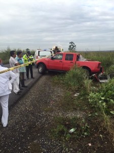 Esta madrugada, un automovilista muerto ahogado en el pantano tras salirse de la carretera; igual por un bache.