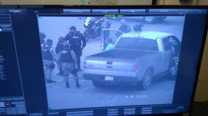 Con sistemas de videovigilancia, lograron la captura.