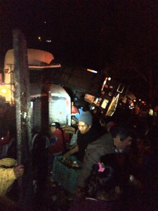 EL IMPACTO ocasiona la muerte del chofer.