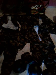 ASEGURARON UNIFORMES MILITARES.