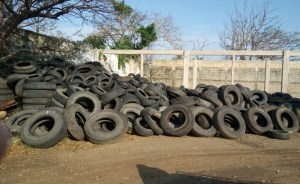 Son 22 toneladas de neumáticos viejos.