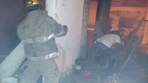 Al final llegó el cuerpo de Bomberos, desde Coatzacoalcos.