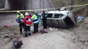 Una tragedia; hay dos muertos.