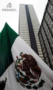 Aprueba el Consejo de Administración plan de ajuste al presupuesto de Pemex para 2016 de 100 mil mdp.