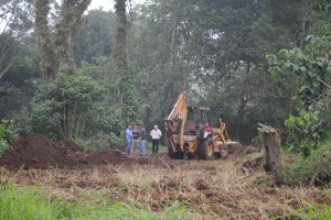 Luchan por preservar esa zona boscosa. Pero ya comenzaron hacer trabajos al interior del predio.