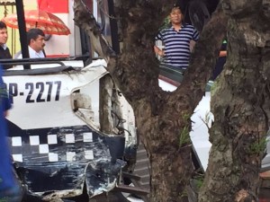 La patrulla colisionada.