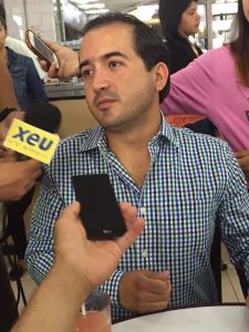 Fernando Yunes Márquez, senador de la república. 