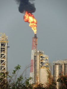 Flamazos, en el quemador de Etileno 21.