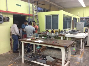 El CECATI 31 cuenta con áreas y talleres especiales para que sus egresados cuenten con una alta calificación para realizar tareas industriales.