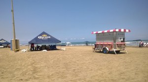 Las carpas de venta de cerveza ya están instaladas.