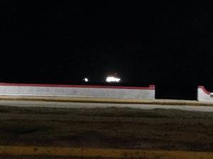 El barco tenía un juego de luces de grandes dimensiones, que iluminaban toda la costa. Fue un espectáculo industrial.