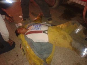 Dos oficiales de Protección Civil están heridos.