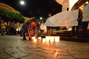La marcha concluyó en el Parque Central de Acayucan.