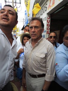 Su visita fue muy breve.