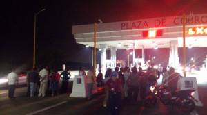 Desde anoche tomaron la caseta.