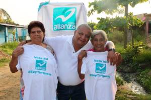 Nueva Alianza con Coatzacoalcos.