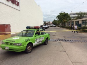 Cerrarpn la avenida Jacarandas.