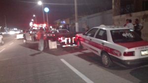 Por la noche, recuperan otro carro de alquiler.