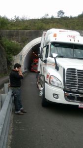 Se paralizó el tráfico por Cumbres de Maltrata.
