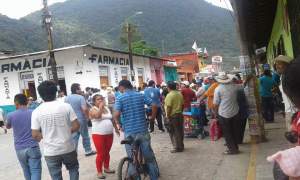 El asalto generó pánico en el pueblo.