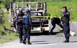 Pelean ductos de combustibles en Tabasco y Veracruz.