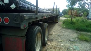 Tenía varillas como carga.