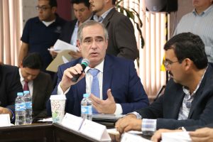 Diputados panistas analizan la deuda pública estatal.