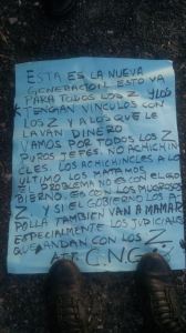 Traía un narcomensaje.