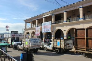 Palacio Municipal de Naranjos, cerrado.